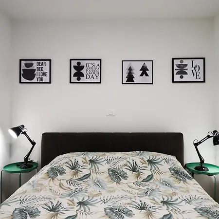 Daire Maki I Mila Stinjan