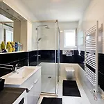 Maki I Mila Stinjan Апартаменты