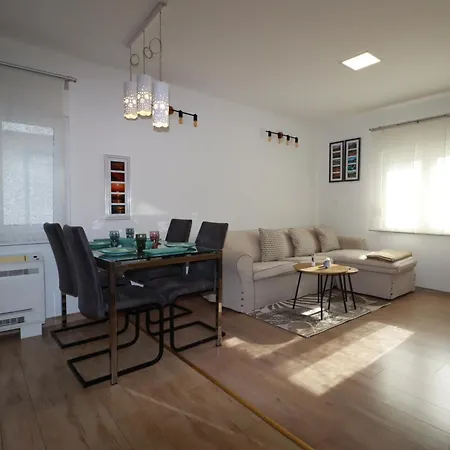 Maki I Mila Stinjan Appartement *