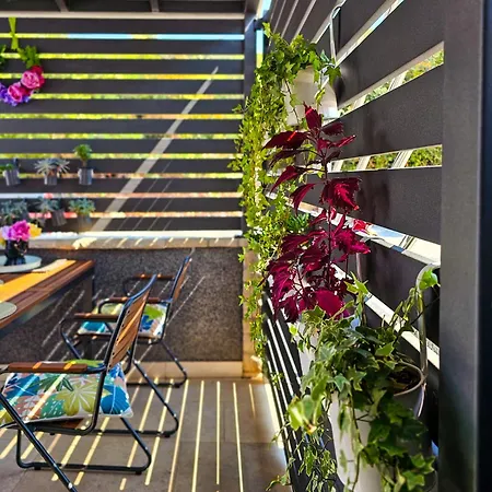 Maki I Mila Stinjan Апартаменти