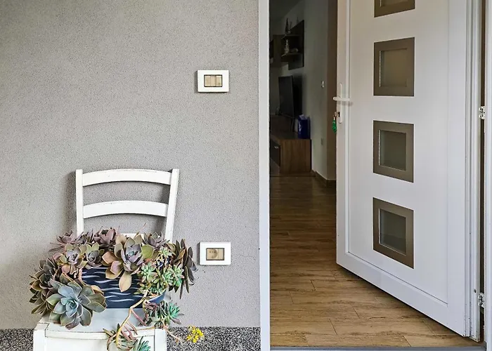 Maki I Mila Stinjan Apartament